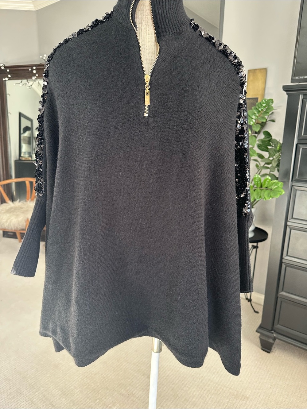 Exquisse’s Paris Black Sequin-Trim Half-Zip Sweater, OSFA - Picture 13 of 17